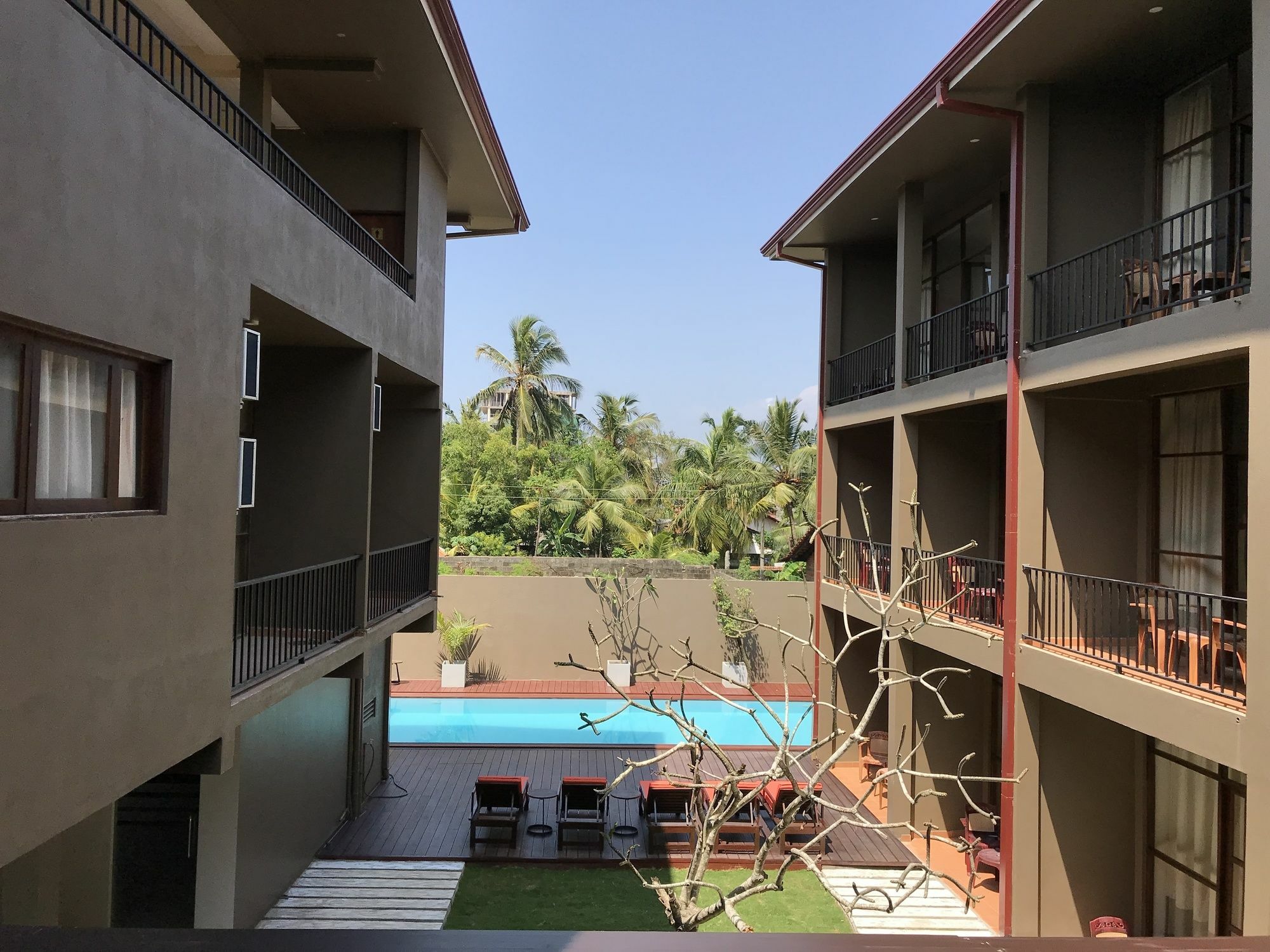 Hotel Waves by Tranquil à Negombo Extérieur photo