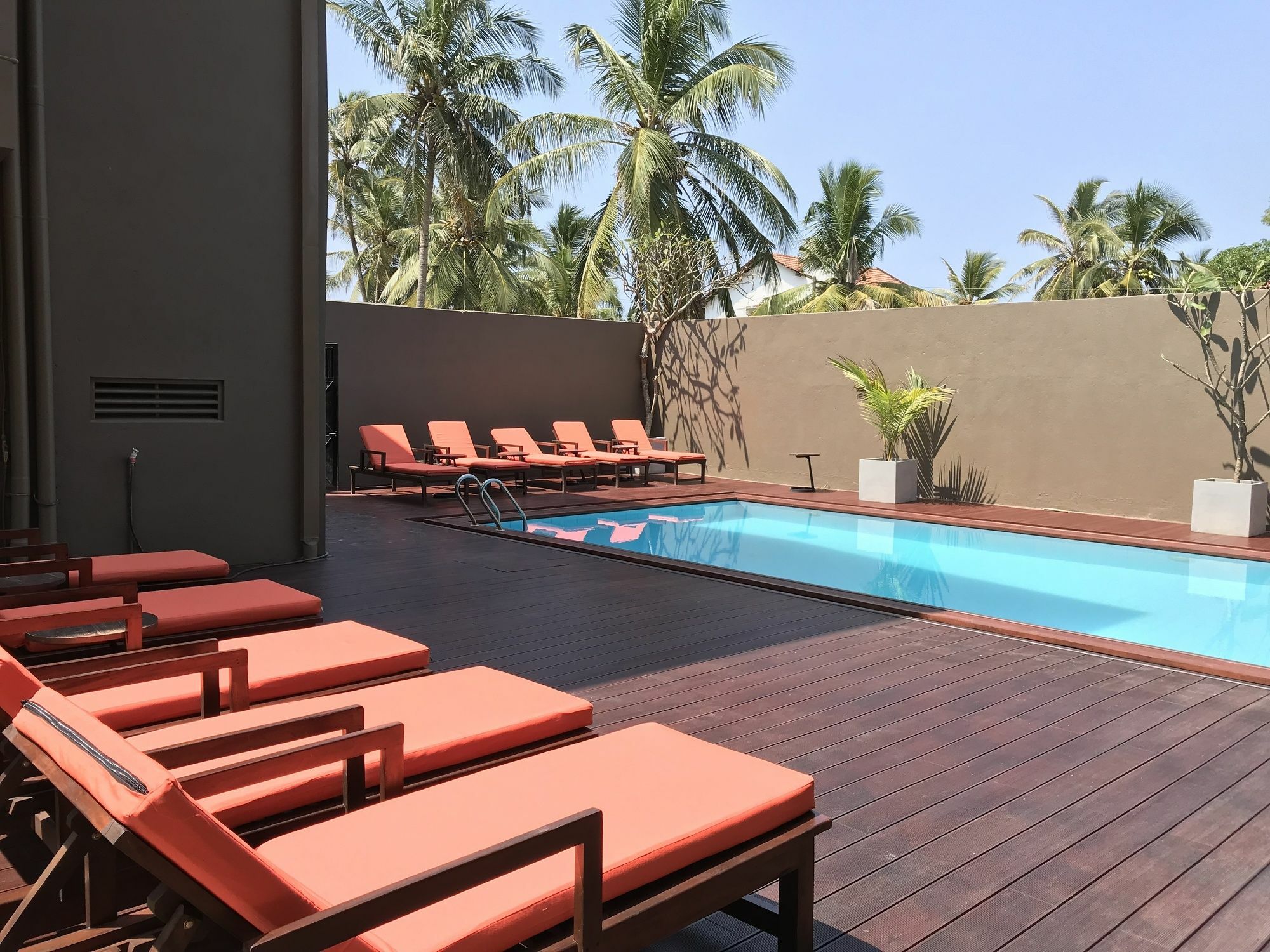 Hotel Waves by Tranquil à Negombo Extérieur photo